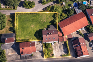Mehr über den Artikel erfahren 🔥<span style='color:#FF0000;'>PROVISIONSFREI! ✅</span> Grundstück für Neubau Nahe S-Bahn – ca. 900m² Wohnfläche denkbar